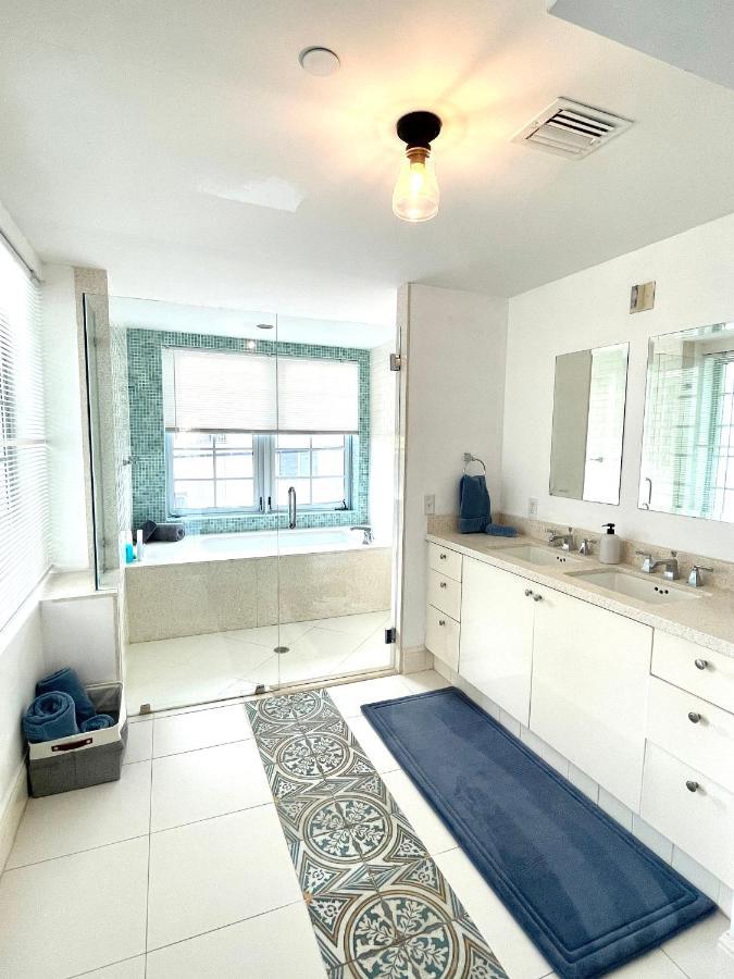 Beachfront Apt In Carlyle Hotel On Ocean Drive Miami Beach Exterior photo