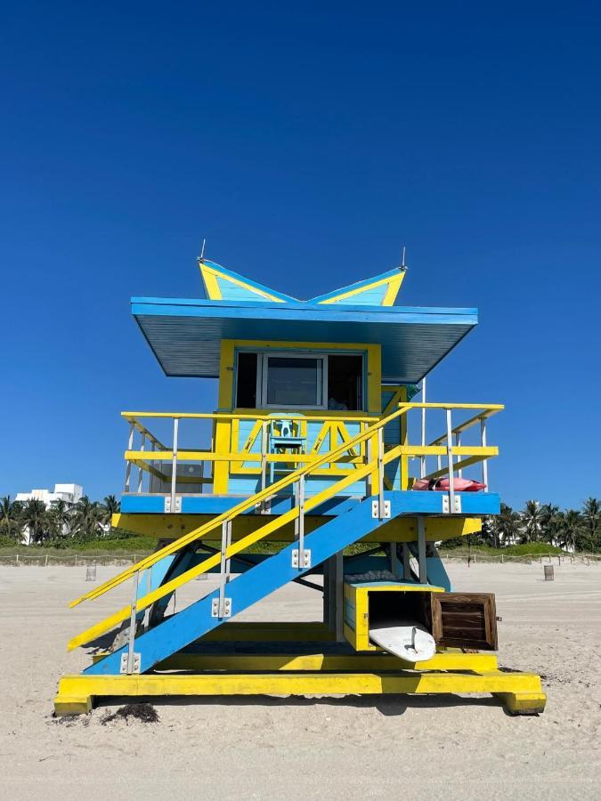 Beachfront Apt In Carlyle Hotel On Ocean Drive Miami Beach Exterior photo