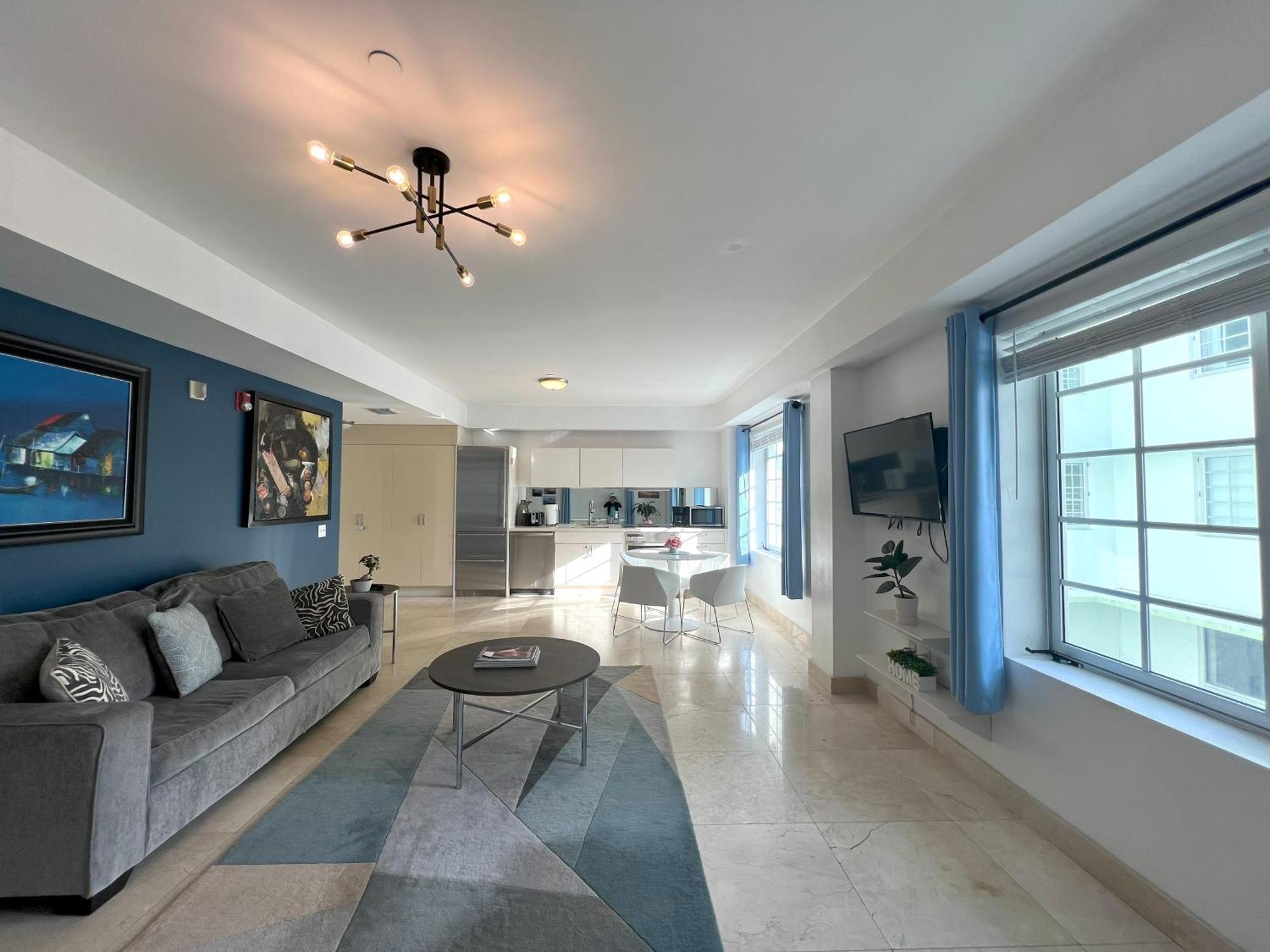Beachfront Apt In Carlyle Hotel On Ocean Drive Miami Beach Exterior photo